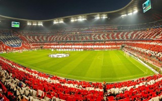 FB体育官网-C罗亮相特朗普私人晚宴盛赞其全球变革力量，与商政精英畅谈体育未来